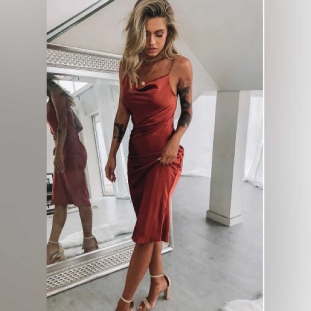 Beginning Boutique: Gorgeous Rust Midi Silk-like dress NWT